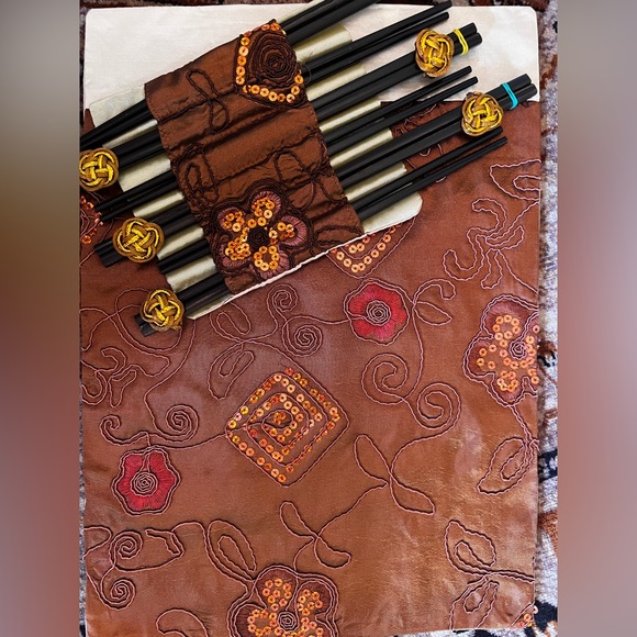 Beautiful Set Of Six Chopsticks & Silk Placemats w Sequins RUST Color - Picture 2 of 12